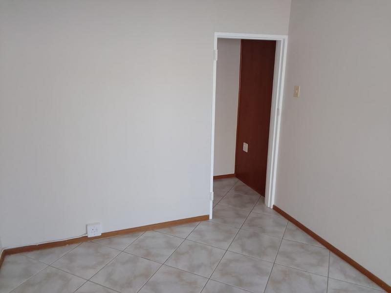 To Let 1 Bedroom Property for Rent in Durbanville Western Cape